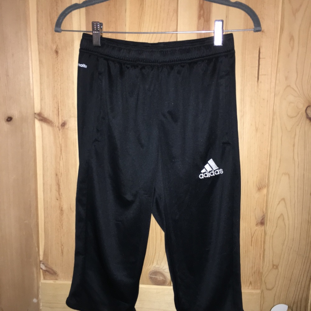 🌺ADIDAS CROPPED PANTS